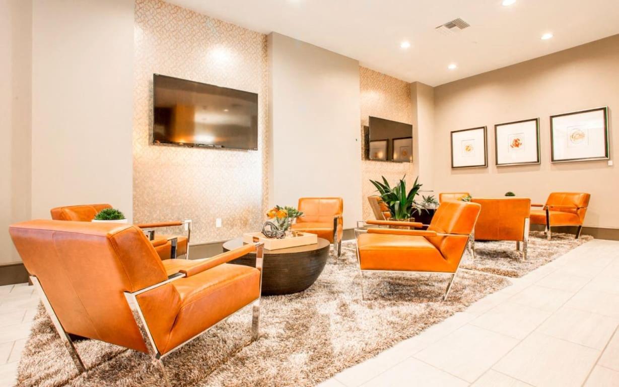 Spacious Large 2 Bed In Woodland Hills Ca Apartment Los Angeles